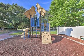 Lucaya Village Townhome w/ Pool, 6 Mi to Disney!