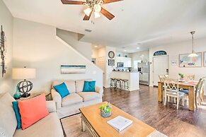 Lucaya Village Townhome w/ Pool, 6 Mi to Disney!