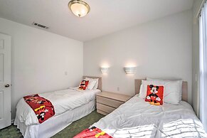 Bright Kissimmee Townhome Near Disney World!