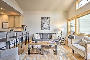 7 Mi to Ski: Main Street Dillon Condo