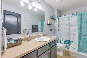 Spacious Home w/ Sunroom, 15 Mi to Pensacola!