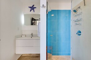 Beachfront Oasis in Cabo w/ Resort Amenities!