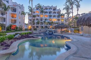 Beachfront Oasis in Cabo w/ Resort Amenities!