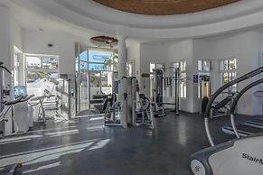 Beachfront Oasis in Cabo w/ Resort Amenities!