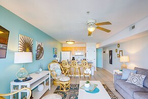 Waterfront Middle Bass Condo w/ Pool Access!