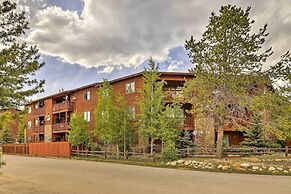 Steps to Grand Lake: Condo w/ Deck & Mtn Views