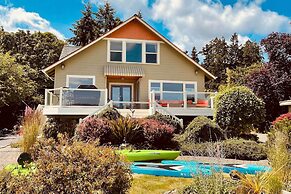 Spacious Family-friendly Home on Port Orchard