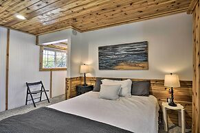 Floating Home on Columbia River w/ Provided Kayaks