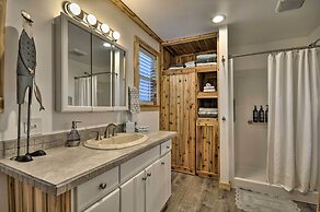 Floating Home on Columbia River w/ Provided Kayaks