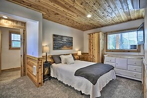 Floating Home on Columbia River w/ Provided Kayaks