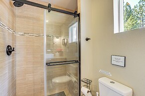 Lakefront Retreat w/ Kayaks, Paddle Boards & Deck!