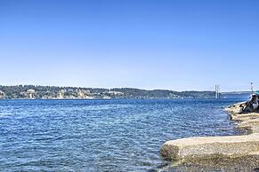 Fire Pit, Views & Beach Access: Waterfront Escape!