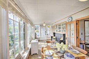 Fire Pit, Views & Beach Access: Waterfront Escape!