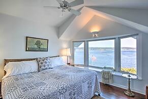 Fire Pit, Views & Beach Access: Waterfront Escape!