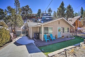 Mountain Chalet in Big Bear City, 5 Mi to Lake!