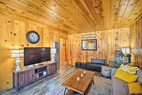 Mountain Chalet in Big Bear City, 5 Mi to Lake!