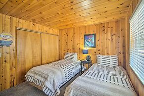 Mountain Chalet in Big Bear City, 5 Mi to Lake!