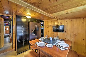 0601: Downtown Salida Cottage w/ Fireplace + Yard