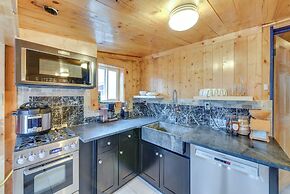 0601: Downtown Salida Cottage w/ Fireplace + Yard