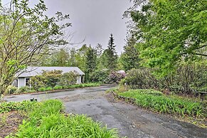 3 Mi to Grandfather Mountain Park: Cottage w/ Deck
