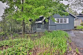 3 Mi to Grandfather Mountain Park: Cottage w/ Deck