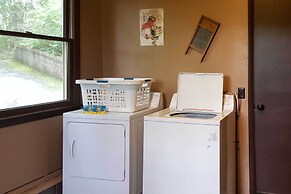 'nature's Retreat' w/ Hot Tub: 7 Mi to Bryson City