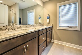 Downtown Townhome; Walk to Dine & Shop on Broad St