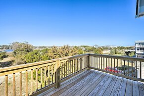 Carefree Coastal Getaway - Walk to Long Beach