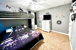 Paradise Palms Home w/ Pool, 6 Mi to Disney!