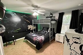 Paradise Palms Home w/ Pool, 6 Mi to Disney!