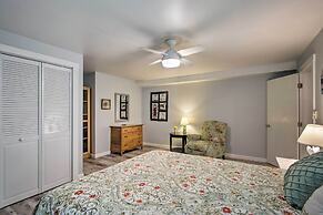Martha's Vineyard Apt ~ 1 Mile to Inkwell Beach!