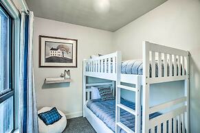 High-end & Homey Family Abode: Walk Downtown!