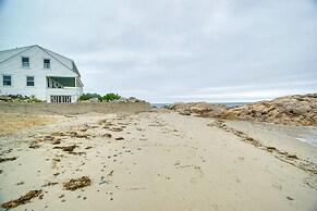 Historic Cottage w/ Beautiful Oceanfront View