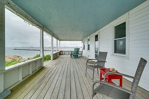 Historic Cottage w/ Beautiful Oceanfront View