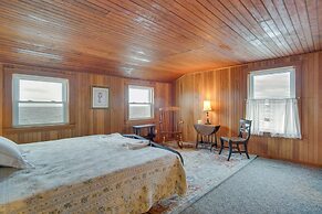 Historic Cottage w/ Beautiful Oceanfront View