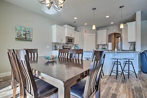 Adventure Bound Home w/ Pickleball, Hot Tub & More