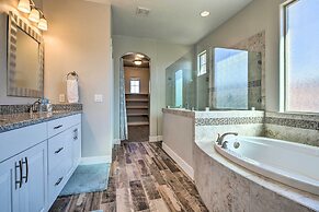 Adventure Bound Home w/ Pickleball, Hot Tub & More