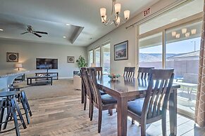 Adventure Bound Home w/ Pickleball, Hot Tub & More