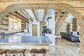 Mountain Retreat w/ Deck: Ski, Soak, Golf & Hike!