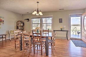 Family Home w/ Deck, 2 Mi to Lake Cumberland