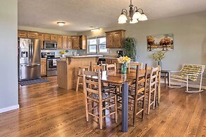 Family Home w/ Deck, 2 Mi to Lake Cumberland