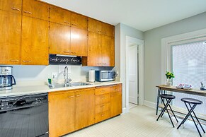 'ania's Retreat' w/ Deck: Walk to Lake Michigan!