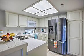 Condo w/ Patio, Walk to Downtown Palm Springs!