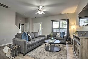 Pet-friendly Family Townhome w/ Private Patio