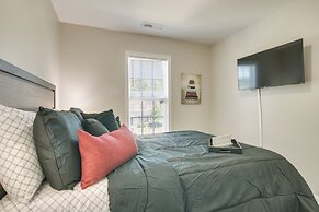 Pet-friendly Family Townhome w/ Private Patio