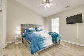 Pet-friendly Family Townhome w/ Private Patio