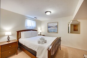 Lovely Colorado Springs Home: Mtn Views & Hot Tub!