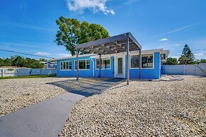Boat Dock & Kayaks: Canalfront Home in Homosassa