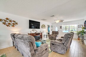 Boat Dock & Kayaks: Canalfront Home in Homosassa