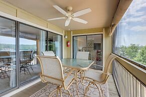 Modern Condo w/ Screened Balcony & Views!